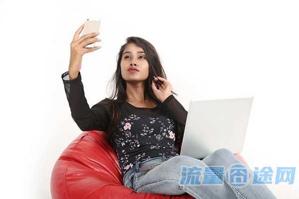联通怎么选流量多的卡免费（联通卡怎样买流量便宜）