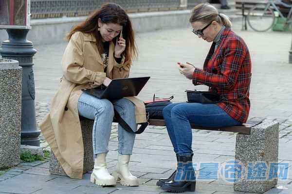 流量囧途文章-流量卡包含话费吗吗（流量卡包含哪些软件）