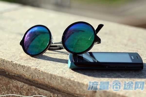 流量囧途文章-主卡没流量副卡停机了吗（主卡没流量了副卡不用流