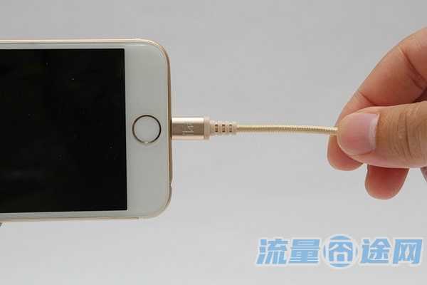 流量囧途文章-联通无限流量卡骗局（联通无限流量卡骗局揭秘）